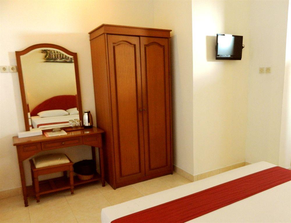 Hotel Ratna Kuta Lombok Eksteriør bilde